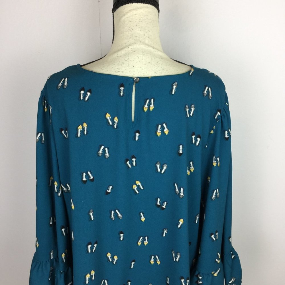 Apt 9 Blouse Top XXL 2XL Womans Blue Shoe Print Long Flare Bell Sleeve Ruffle - Picture 8 of 15
